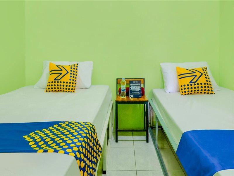 Spot On 2081 Sriwijaya Family Residence Lawang Exterior foto